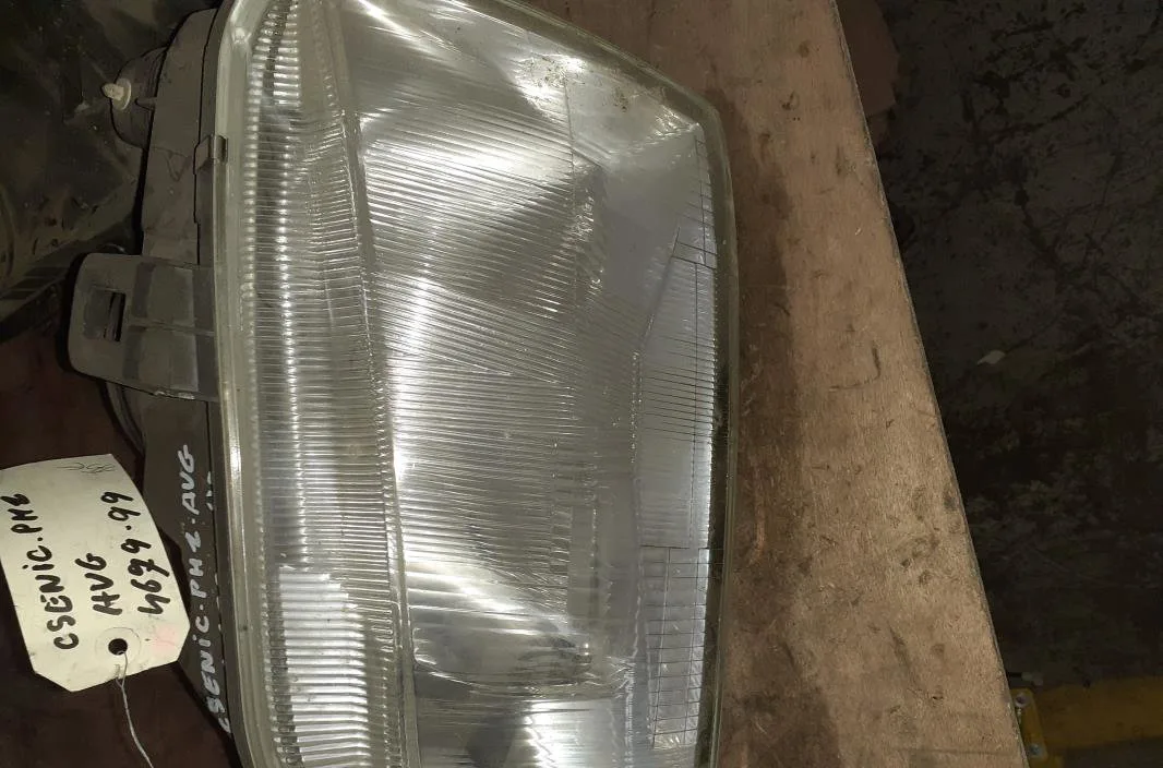 Phare gauche Renault MEGANE Scenic (JA0-1_) 1.9 dti (ja0n) (1997-1999) occasion