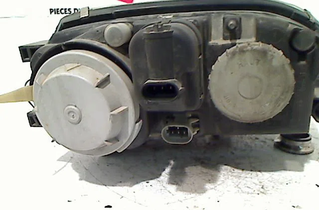 Phare gauche Renault SAFRANE I (B54_) 2.2 (b543) (1992-1996) occasion