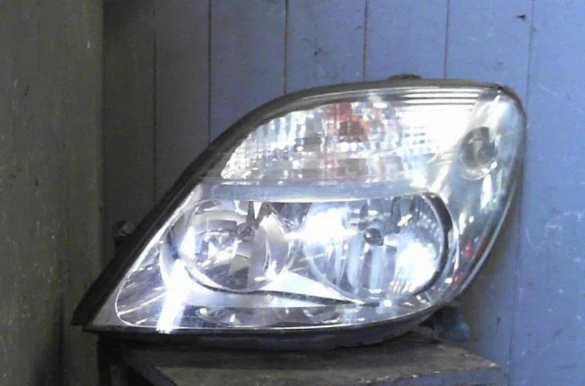 Phare gauche RENAULT SCENIC 1  SCENIC 1 PHASE 2 occasion