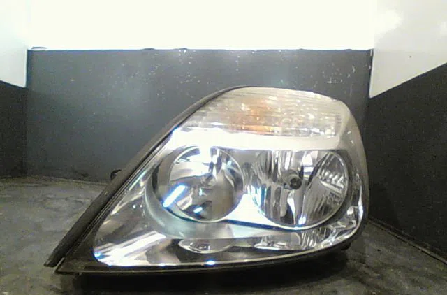 Phare gauche Renault SCÉNIC I Monospace (JA0-1_, FA0_) 2.0 16v (ja1d, ja17) (1999-2003) occasion