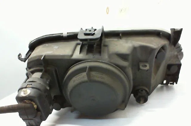 Phare gauche RENAULT SCENIC I Phase 1 09-1996--08-1999 1.4i 75ch occasion