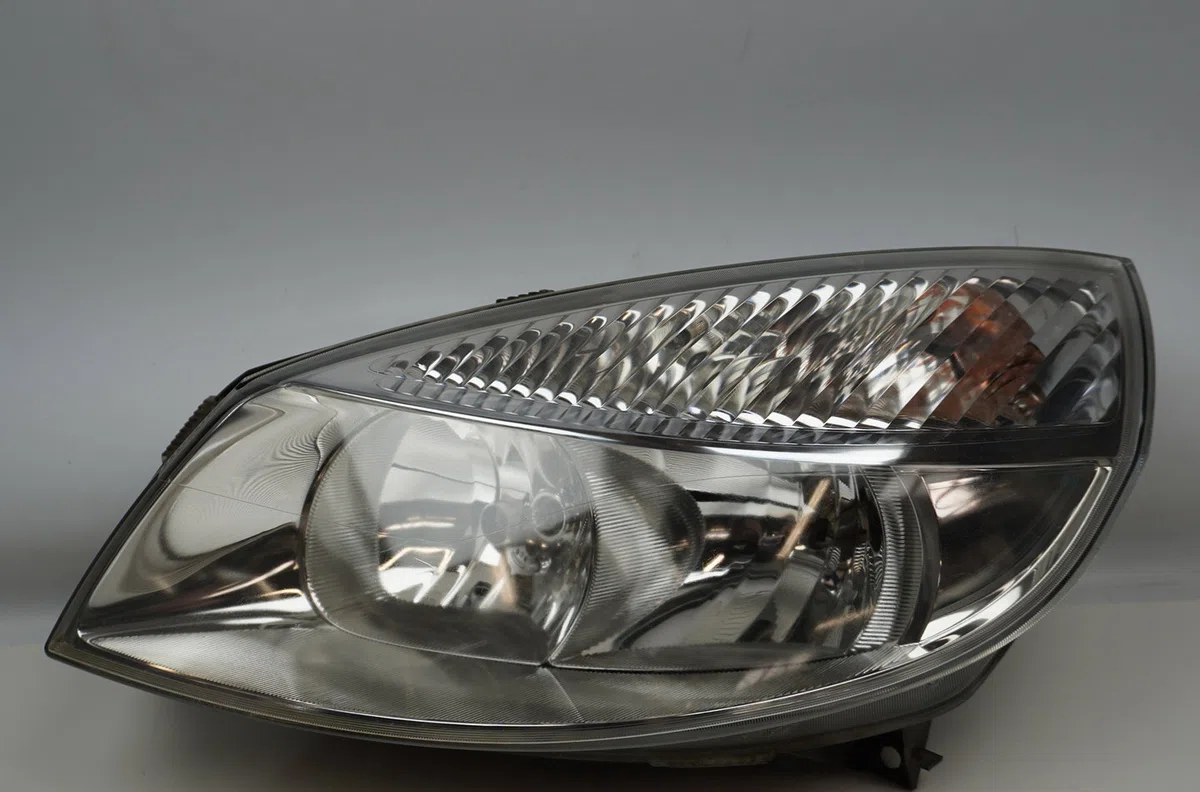 Phare gauche Renault SCÉNIC II (JM0-1_) 1.5 dci (jm02, jm13) (2003-2005) occasion