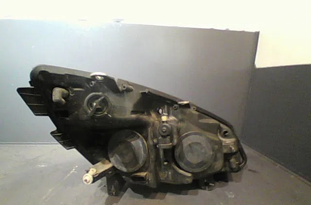 Phare gauche Renault SCÉNIC II (JM0-1_) 1.5 dci (jm0f) (2003-2006) 5 portes occasion