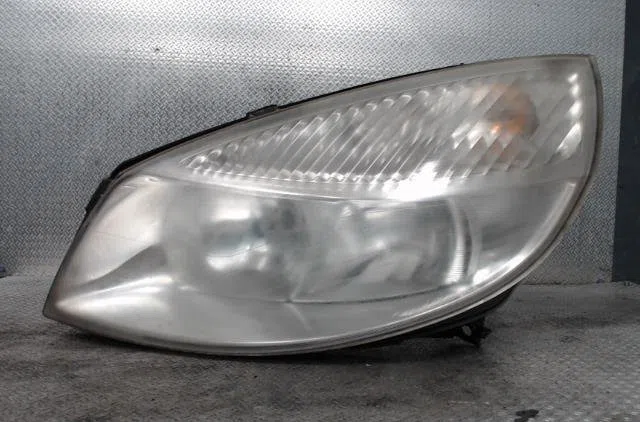 Phare gauche Renault SCÉNIC II (JM0-1_) 1.5 dci (jm1e, jm16) (2005-2008) 5 portes occasion