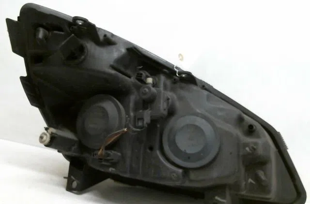 Phare gauche Renault SCÉNIC II (JM0-1_) 1.5 dci (jm1f) (2005-2008) occasion