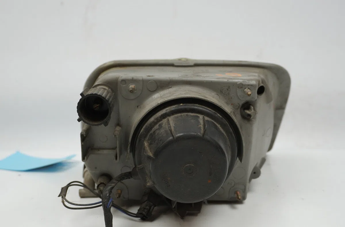 Phare gauche RENAULT SUPER 5  1.1i 48ch occasion