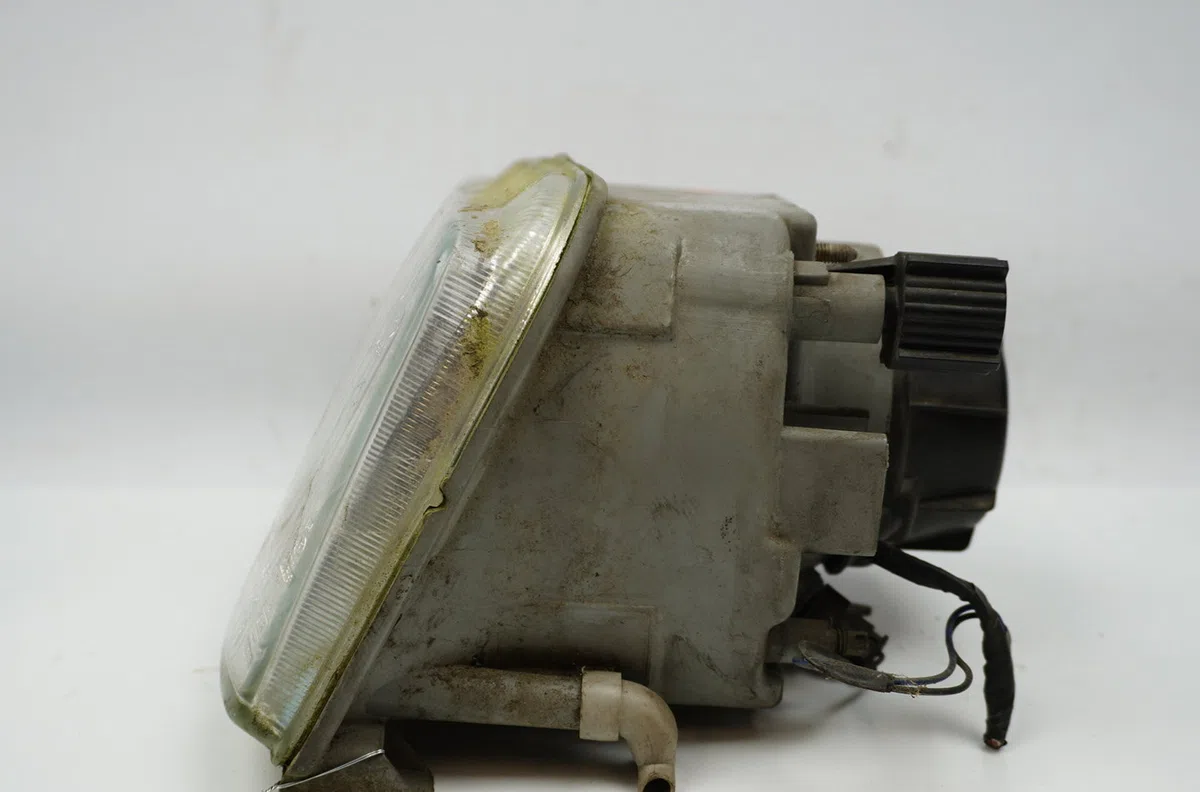 Phare gauche RENAULT SUPER 5  1.1i 48ch occasion