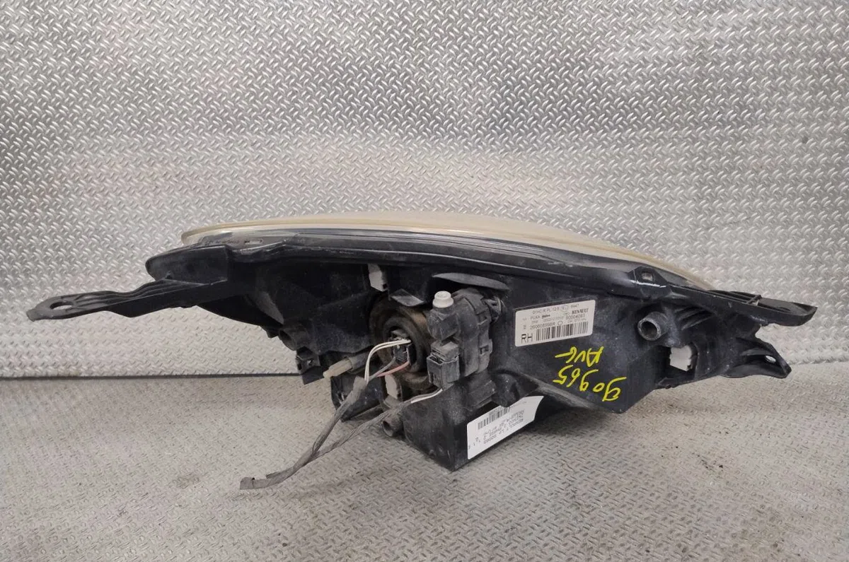 Phare gauche Renault TWINGO II (CN0_) 1.2 16v (cn04, cn0a, cn0b) (2007-2014) 3 portes occasion