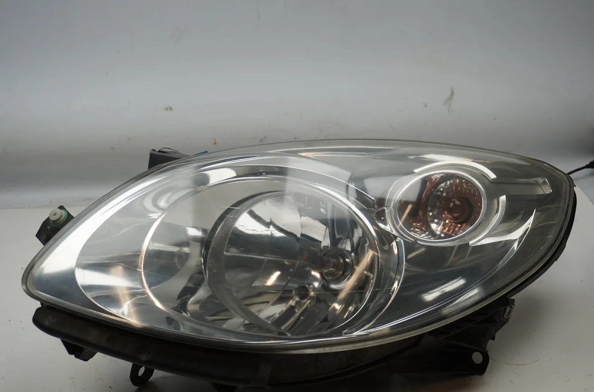 Phare gauche Renault TWINGO II (CN0_) 1.2 (cn0d) (2007-2014) 3 portes occasion