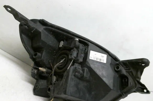 Phare gauche Renault TWINGO II (CN0_) 1.5 dci 75 (2010) 3 portes occasion
