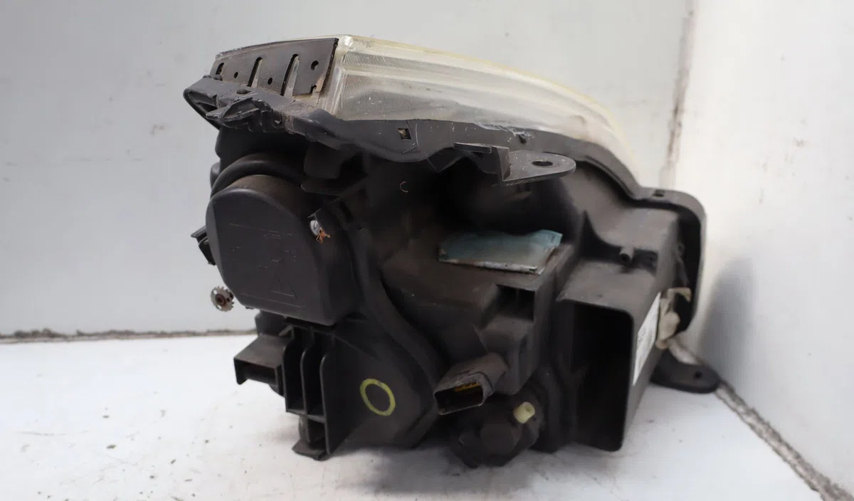 Phare gauche Renault VEL SATIS (BJ0_) 2.2 dci (bj0e, bj0f) (2002-2009) 5 portes occasion