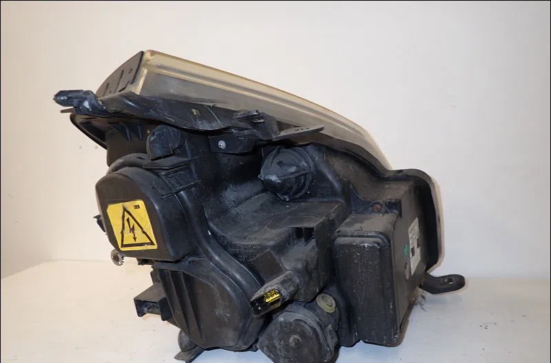 Phare gauche Renault VEL SATIS (BJ0_) 3.5 v6 (bj0r, bj0v, bj0u) (2002) occasion