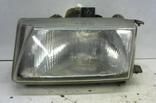Phare gauche Seat CORDOBA (6K1, 6K2) 1.9 sdi (1996-1999) occasion