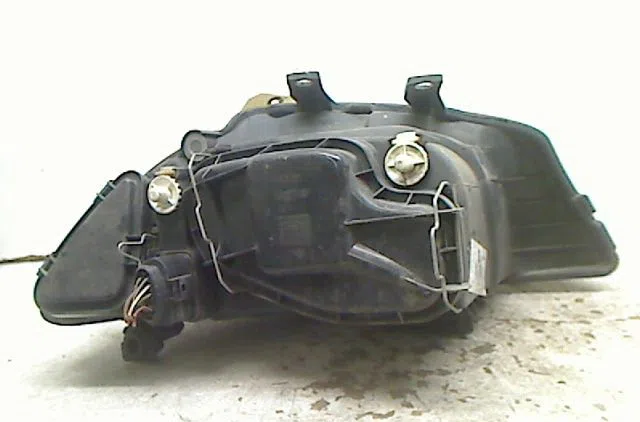 Phare gauche Seat CORDOBA (6L2) 1.4 16v (2002-2007) occasion