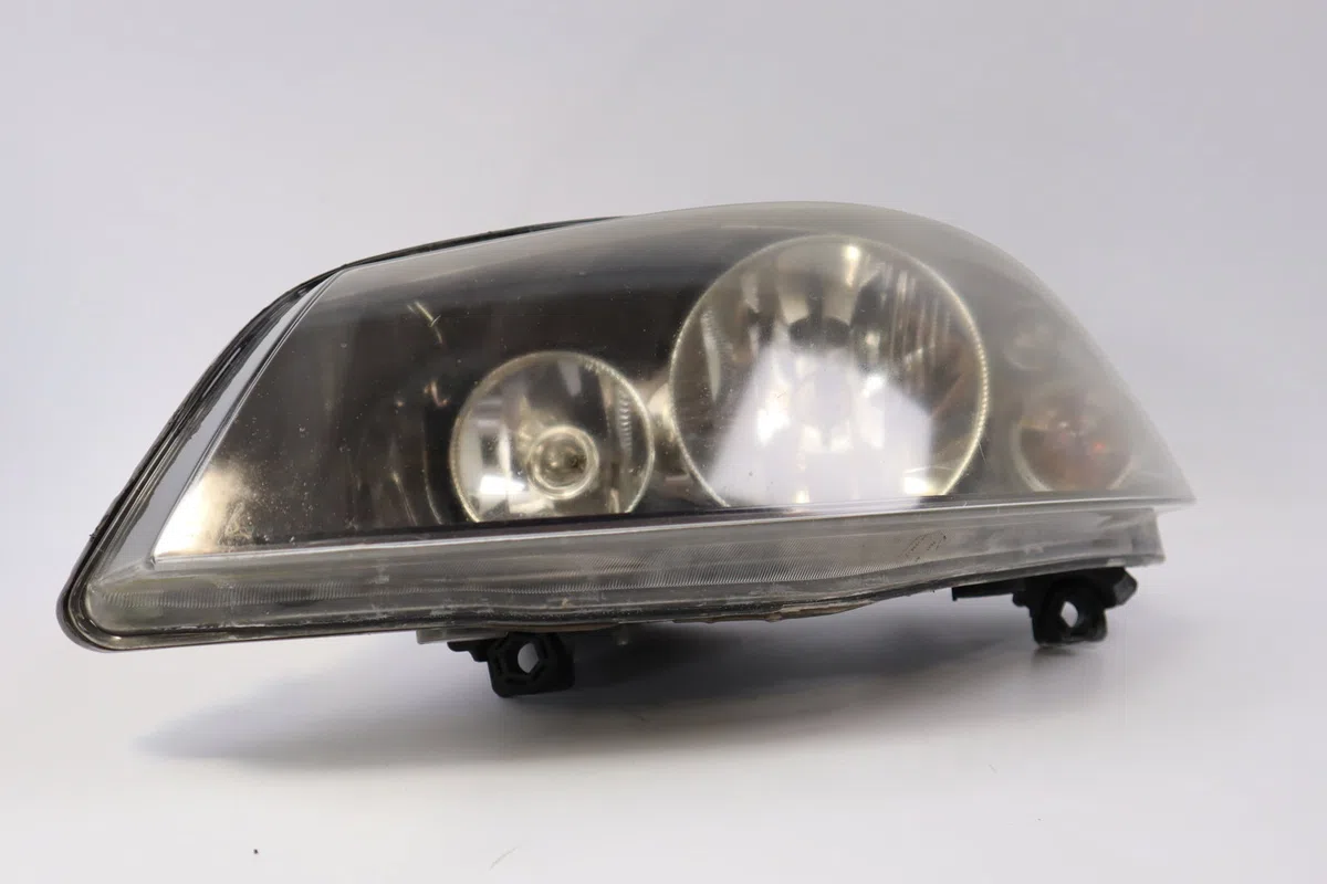 Phare gauche Seat CORDOBA (6L2) 1.4 tdi (2002-2005) occasion