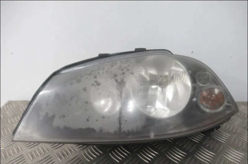 Phare gauche Seat CORDOBA (6L2) 1.4 tdi (2002-2005) occasion