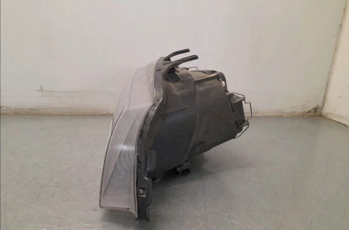 Phare gauche Seat CORDOBA (6L2) 1.9 tdi (2002-2009) occasion