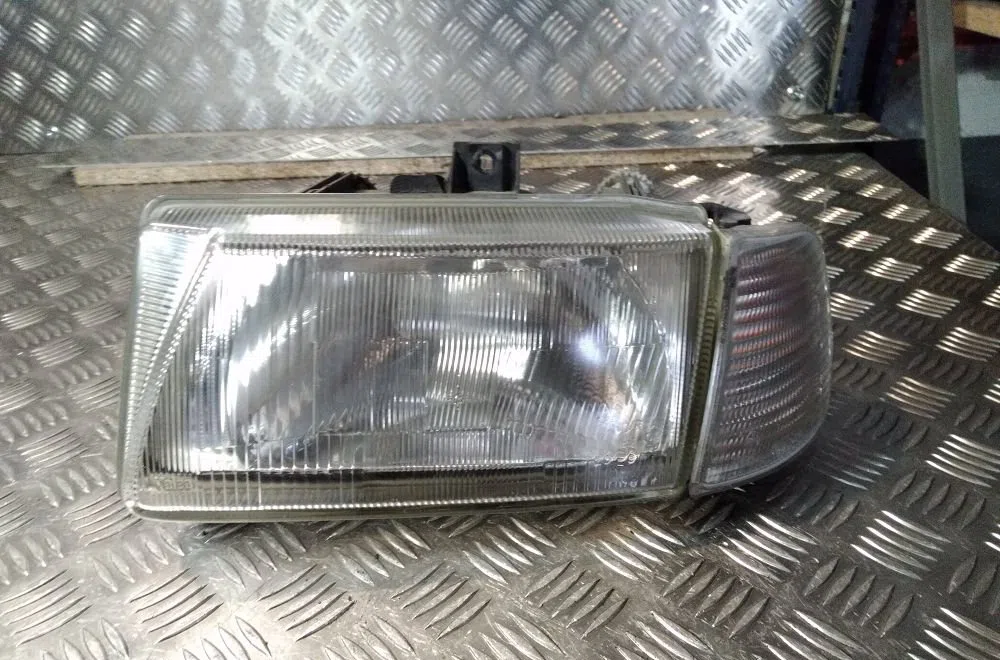 Phare gauche Seat IBIZA II (6K1) 1.4 i (1993-2002) occasion
