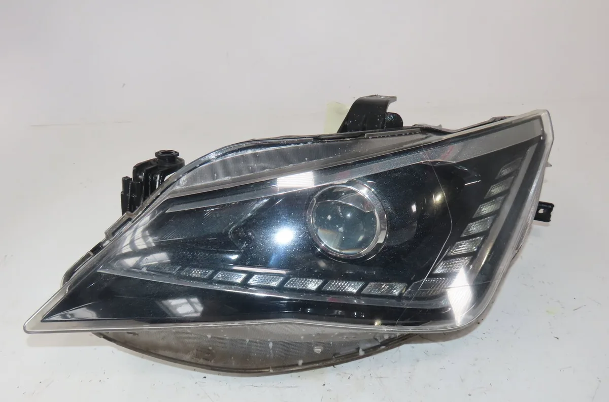 Phare gauche Seat IBIZA IV (6J5, 6P1) 1.6 tdi (2009-2015) occasion