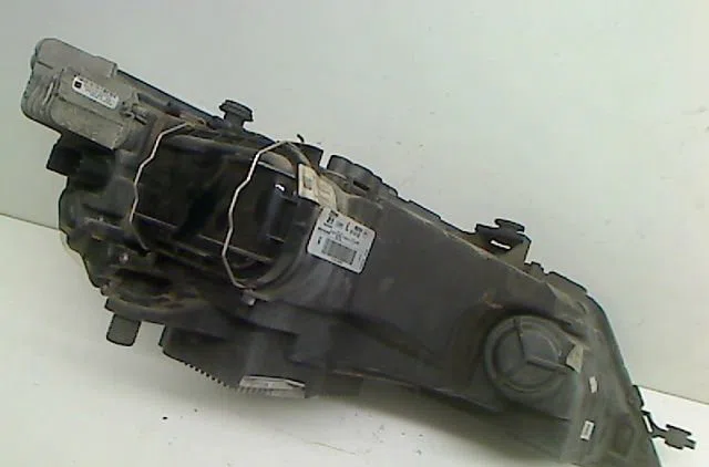 Phare gauche Seat LEON (5F1) 2.0 tdi (2012-2020) 5 portes occasion