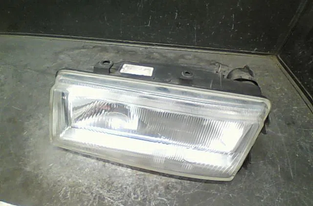 Phare gauche Seat TOLEDO I (1L2) 1.9 d (1991-1999) occasion