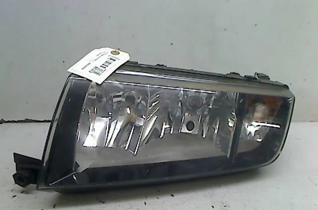 Phare gauche Skoda FABIA I Combi (6Y5) 1.9 tdi (2000-2007) occasion