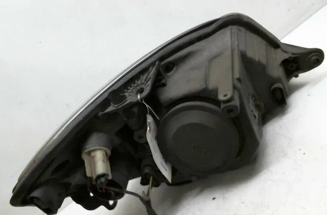 Phare gauche Skoda FABIA II (542) 1.9 tdi (2007-2010) occasion