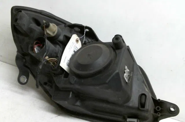 Phare gauche Skoda FABIA II (542) 1.9 tdi (2007-2010) occasion