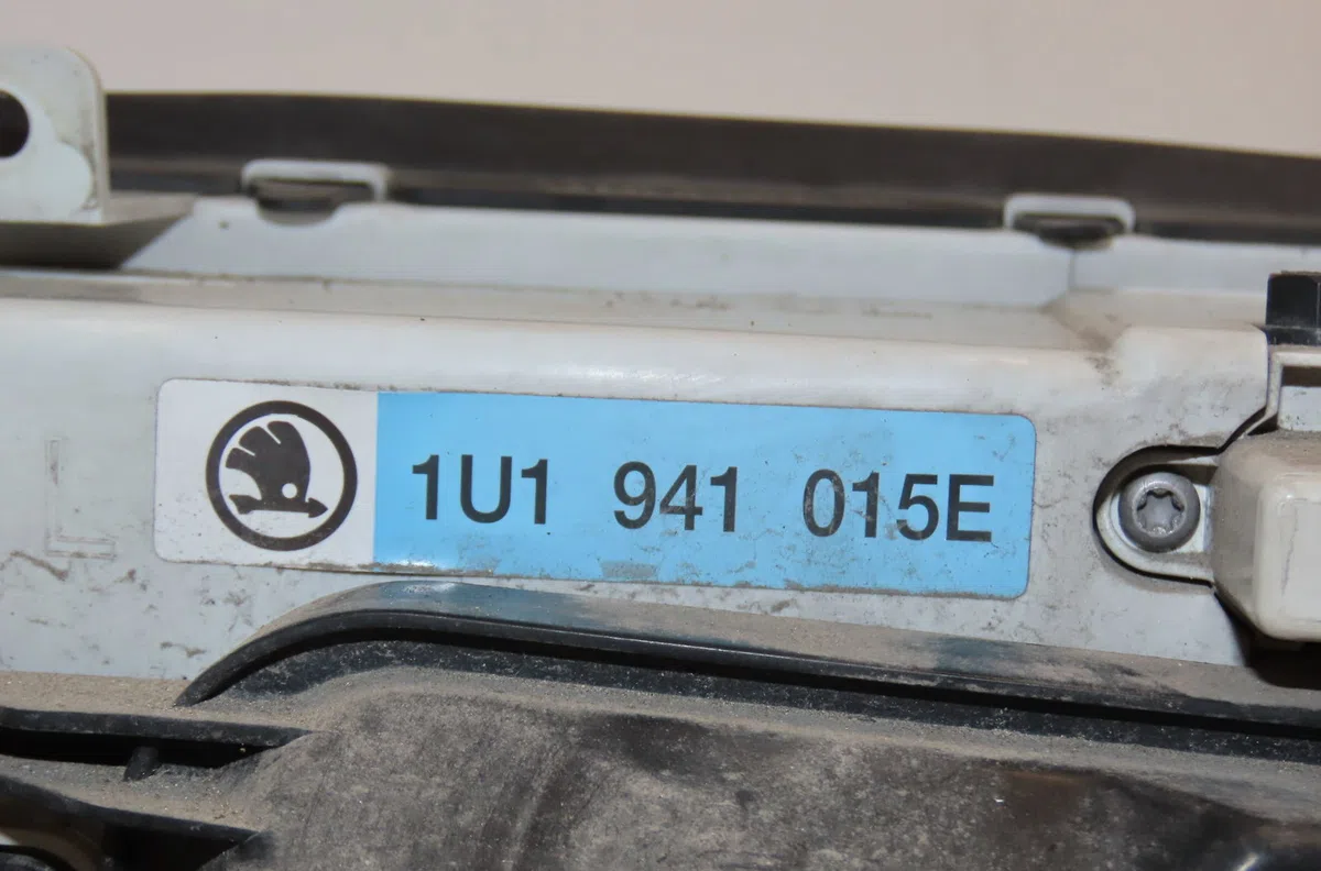 Phare gauche Skoda OCTAVIA I Combi (1U5) 1.9 tdi (1998-2010) occasion