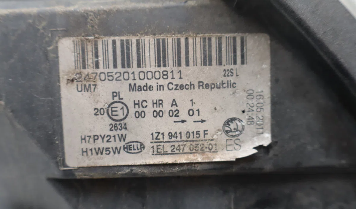 Phare gauche Skoda OCTAVIA II Combi (1Z5) 1.6 tdi (2009-2013) occasion