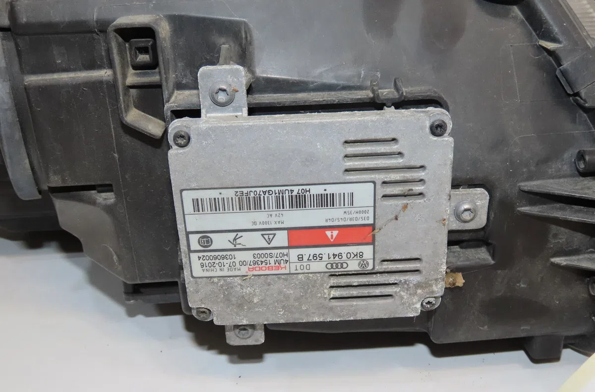 Phare gauche Skoda OCTAVIA III Combi (5E5, 5E6) 2.0 tdi - tdi rs 4x4 (2013-2020) occasion