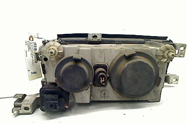 Phare gauche SKODA OCTAVIA occasion