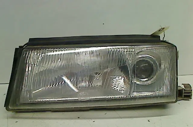 Phare gauche SKODA OCTAVIA occasion