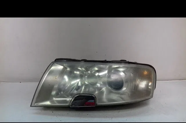 Phare gauche Skoda SUPERB I (3U4) 1.9 tdi (2001-2008) occasion