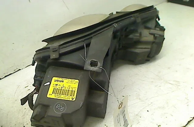 Phare gauche Smart FORFOUR (454) 1.3 (454.031) (2004-2006) occasion