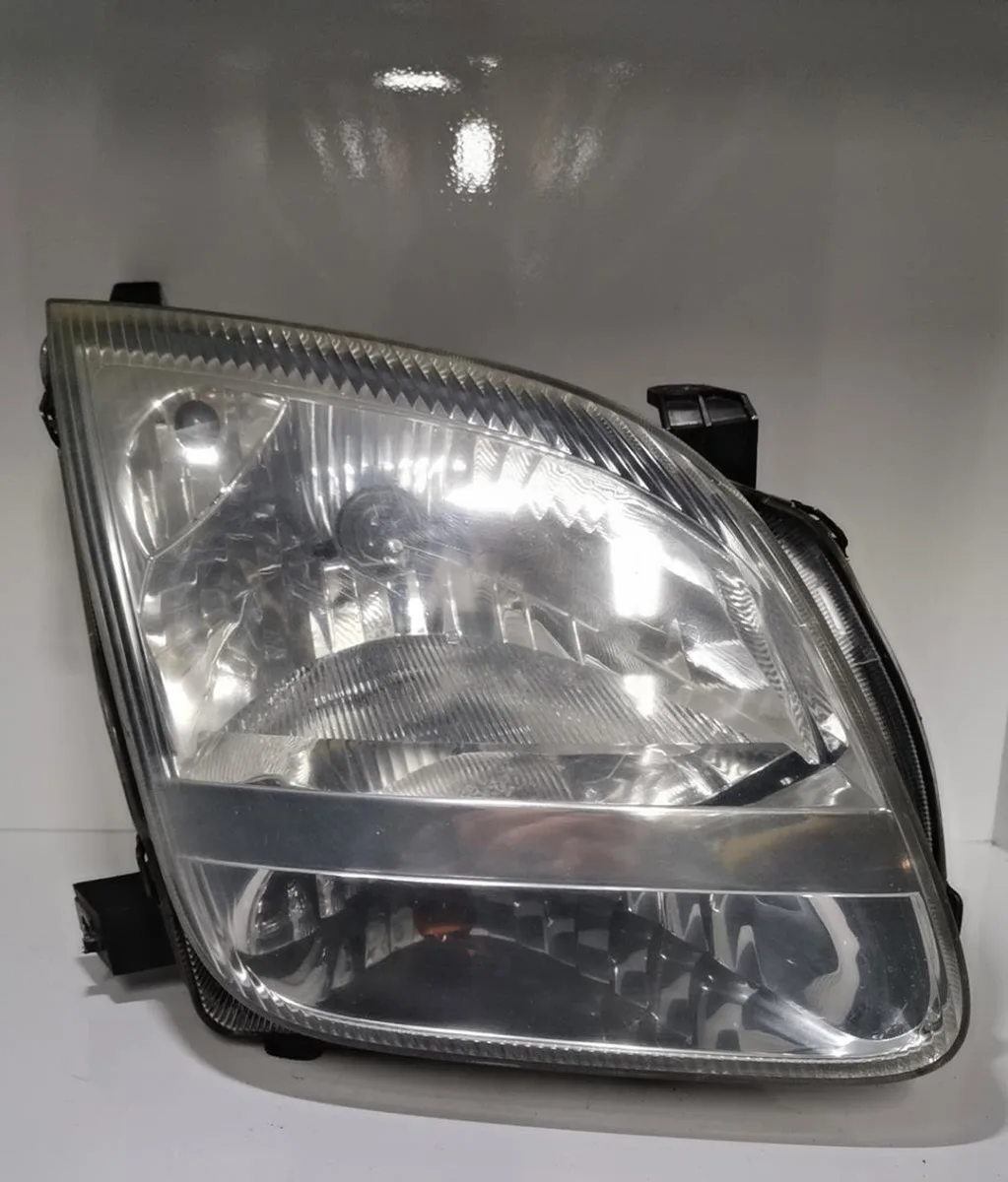 Phare gauche SUBARU JUSTY 2 BREAK occasion