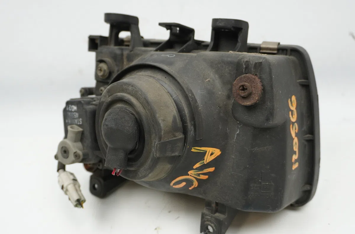 Phare gauche Suzuki ALTO IV (EF) 1.0 (sh410) (1994-2002) occasion