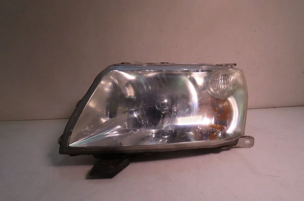 Phare gauche Suzuki GRAND VITARA II (JT, TE, TD) 1.9 ddis traction intégrale (jt419, td44, jb419wd,... (2005-2015) occas