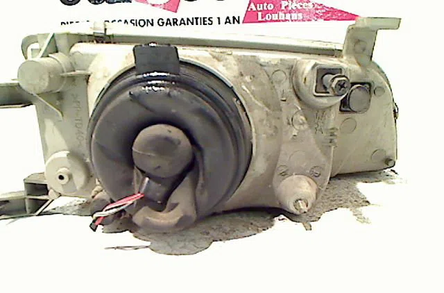 Phare gauche Suzuki SWIFT II 3-5 portes (EA, MA) 1.0 i (sf310, aa44) (1995-2005) occasion