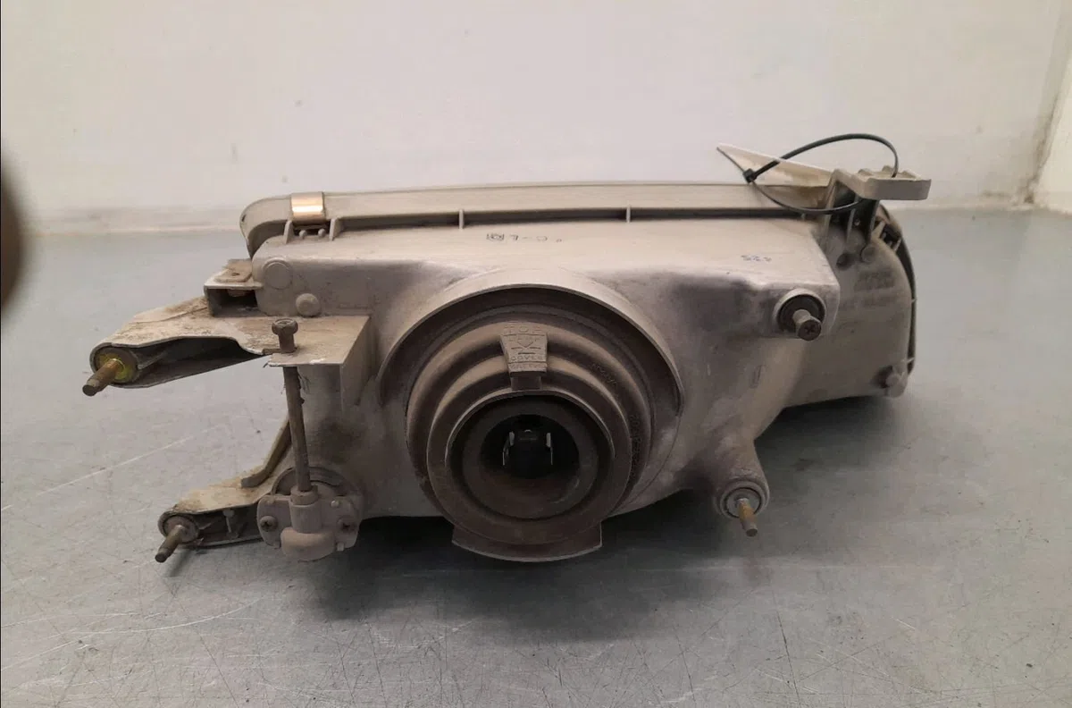 Phare gauche SUZUKI SWIFT II occasion