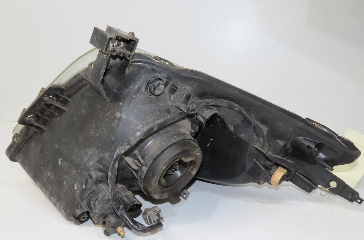 Phare gauche Suzuki SWIFT III (MZ, EZ) 1.3 (rs 413) (2005) occasion
