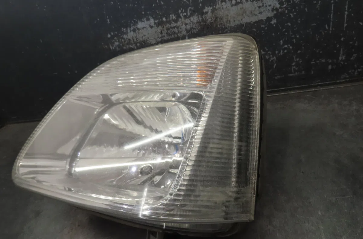 Phare gauche Suzuki WAGON R 3-5 portes (MM) 1.3 (rb 413) (2000-2004) occasion