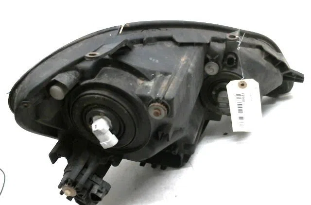 Phare gauche Toyota AVENSIS VERSO (_M2_) 2.0 d (clm20_) (2001-2005) occasion
