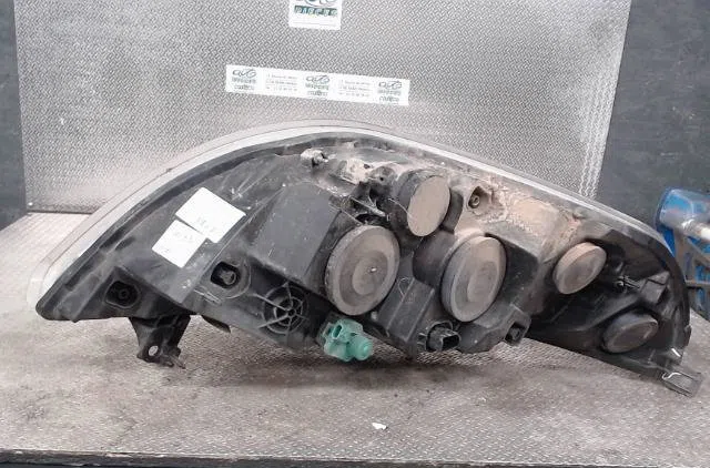 Phare gauche TOYOTA COROLLA VERSO 2  COROLLA VERSO 2 PHASE 2 occasion