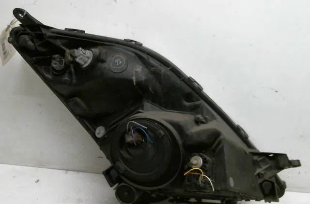 Phare gauche Toyota PRIUS Liftback (_W2_) 1.5 hybrid (nhw20_) (2003-2009) occasion
