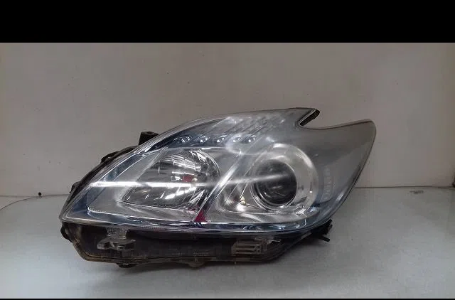 Phare gauche Toyota PRIUS (_W3_) 1.8 hybrid (zvw3_) (2008) occasion