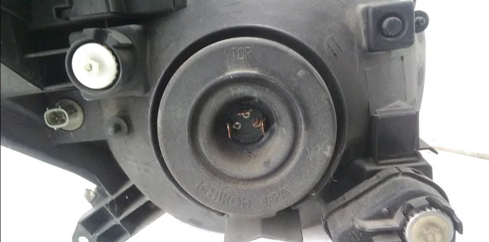 Phare gauche Toyota RAV 4 II (_A2_) 2.0 4wd (aca21, aca20) (2000-2005) occasion