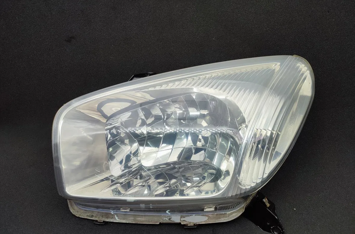 Phare gauche TOYOTA RAV4 2 PHASE 1 occasion