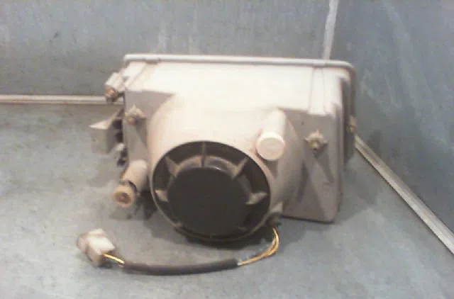 Phare gauche UNIC 35.8 1990 occasion