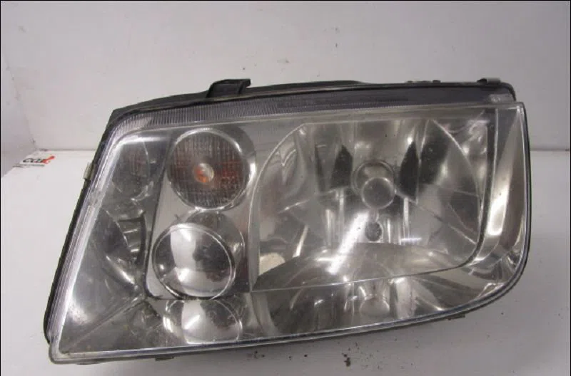 Phare gauche VOLKSWAGEN BORA occasion